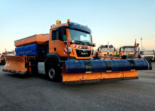 MAN TGS 28.420 6x4-4 BL Winterdienst Streuer Pflug — occasion 2018