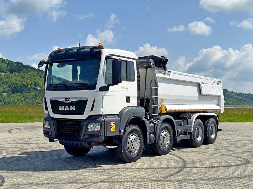 MAN TGS 35.420 KIPPER * 8x4 * TOPZUSTAND