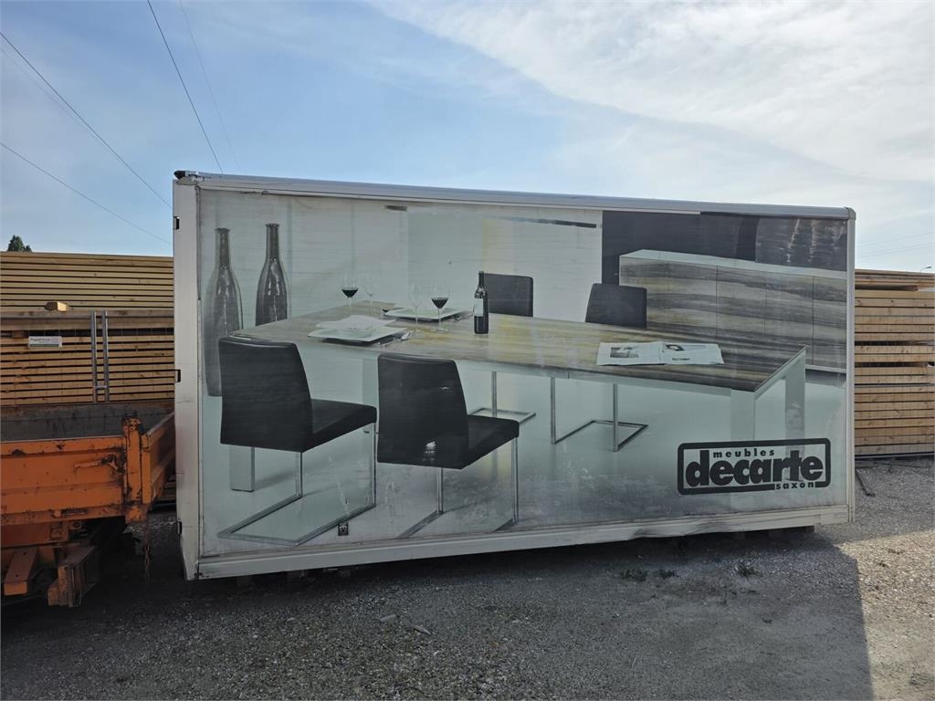 Mercedes-Benz 516 box body - 4,89m