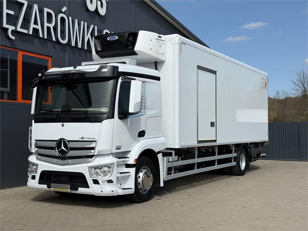 Mercedes-Benz Actros 1824