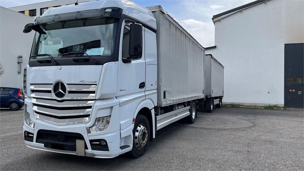 Mercedes-Benz Actros 1845 711 MB / tail lift / curtain side truc