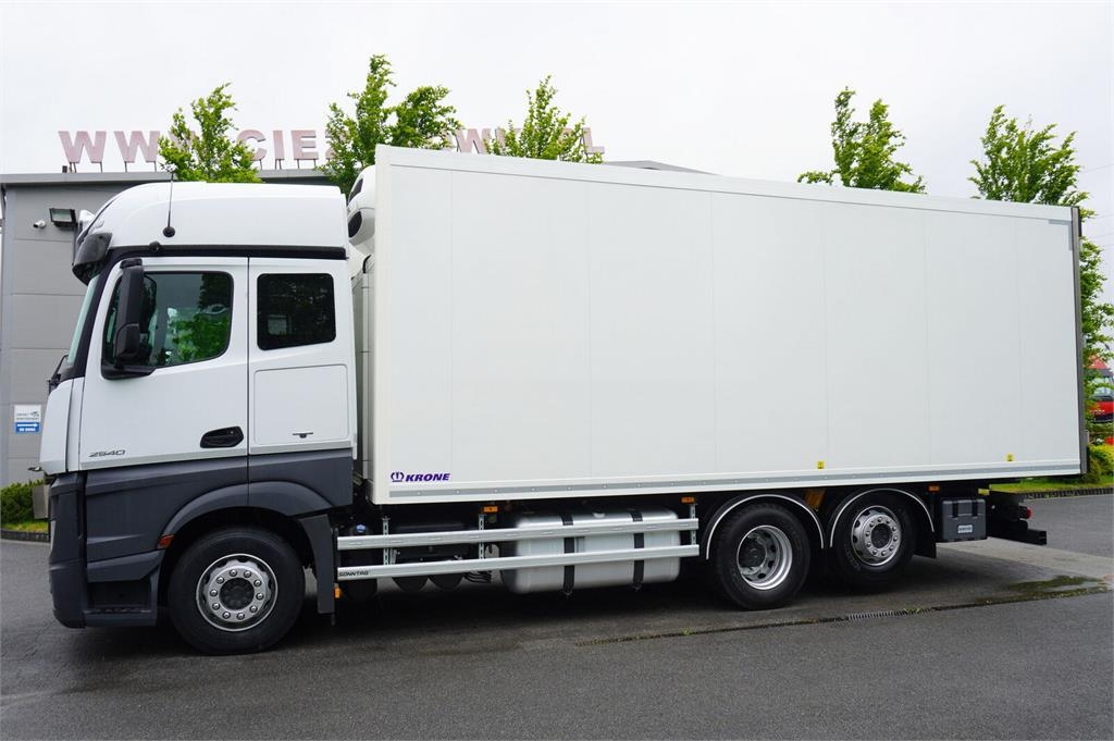 Mercedes-Benz Actros 2540 6×2 / 10 tho. km!!! / Krone 18 EPAL re
