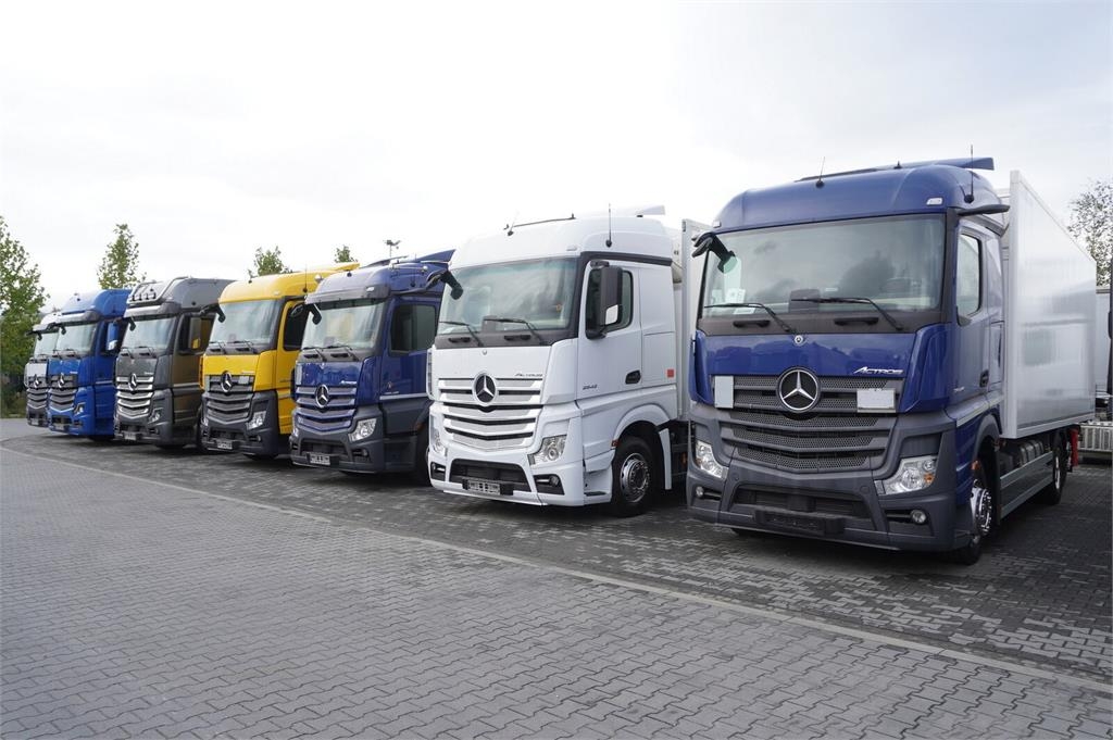 Mercedes-Benz Actros 2545 / Multitemperature Refrigerator / seve