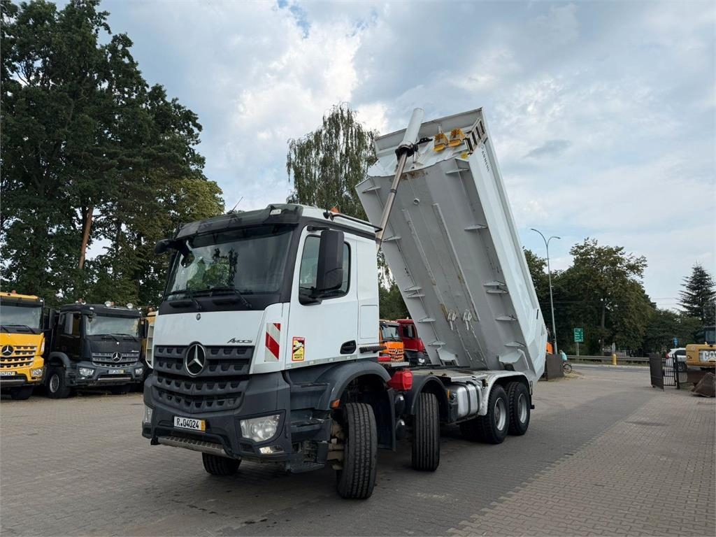 Mercedes-Benz AROCS 3743