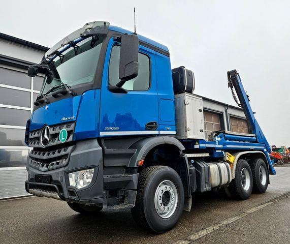 Camion multibenne Mercedes-Benz AROCS 3336 — occasion