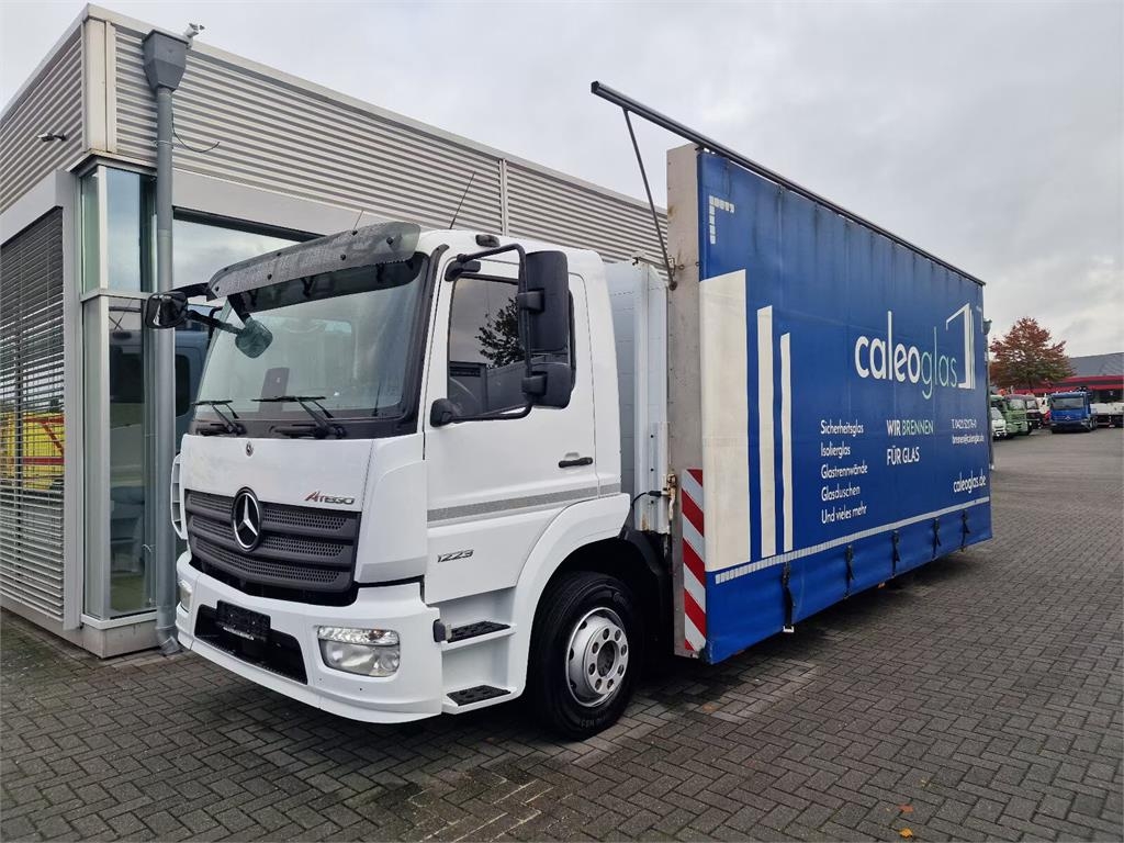 Mercedes-Benz Atego 1223 / Kran / Funk
