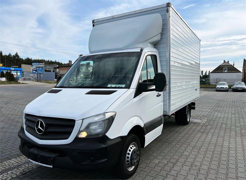 Mercedes-Benz Sprinter 313/513 CDI Kontener 8-palet + Drzwi Bliź