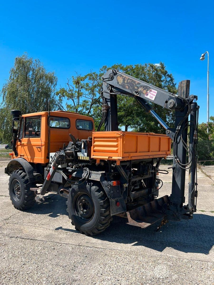 Mercedes-Benz UNIMOG
