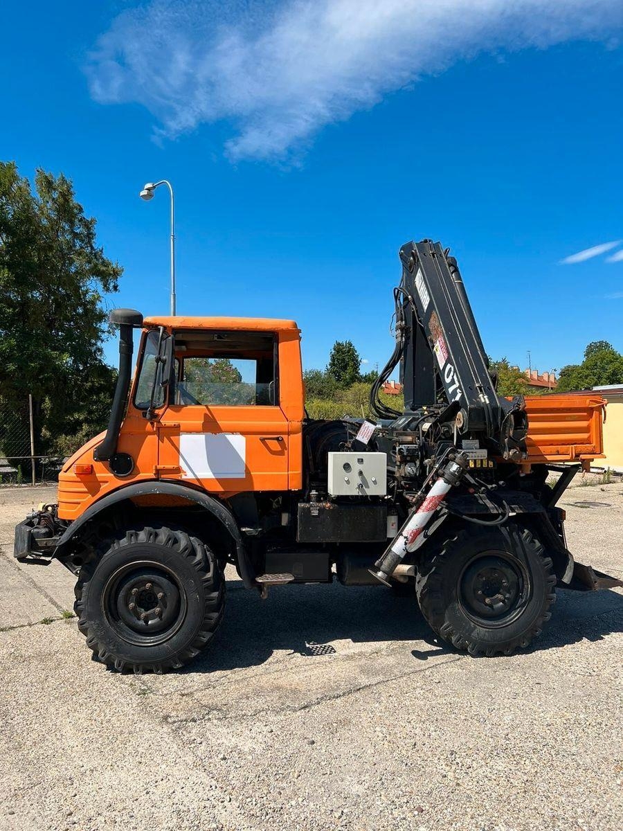 Mercedes-Benz UNIMOG U-900