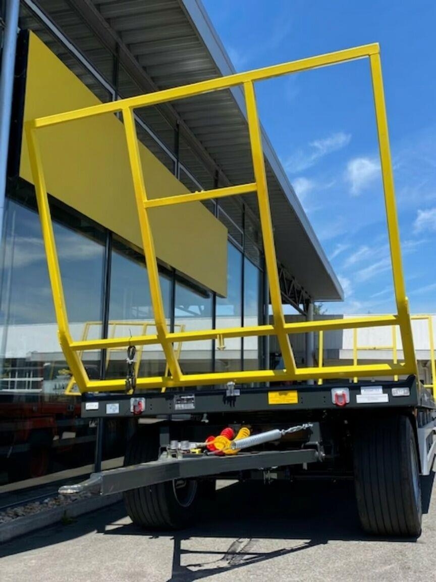 Metal-Fach T019/1 / 18 t Extendable Bale Trailer