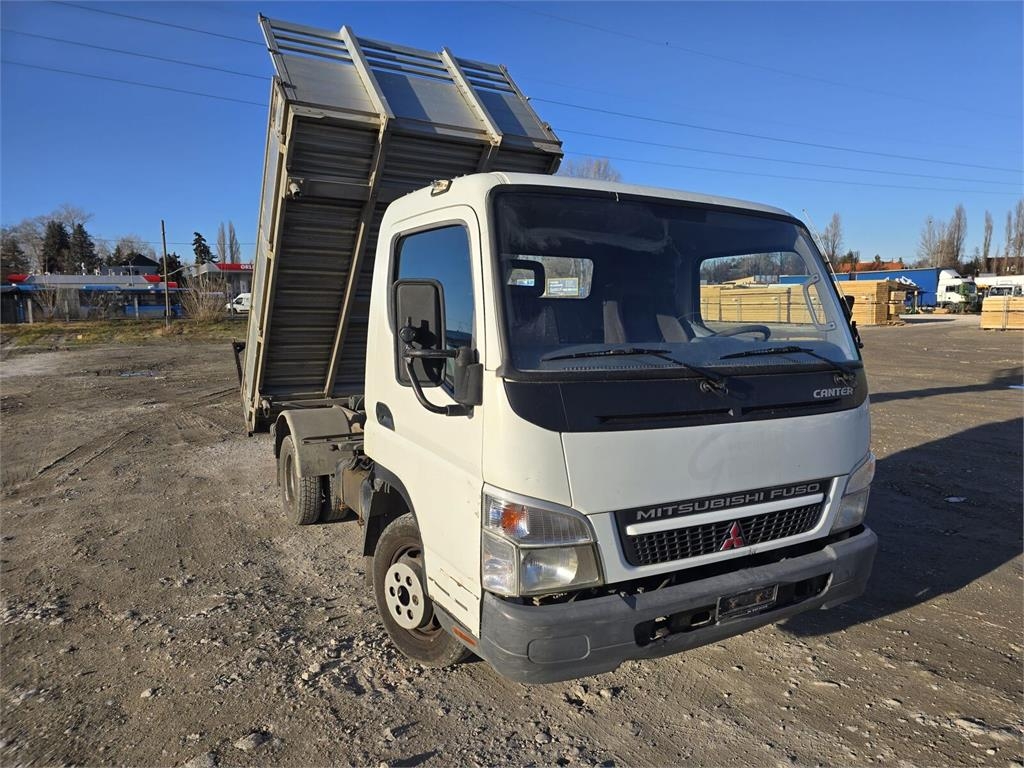 Mitsubishi Canter Fuso 3,0 d - 3 sided Tipper