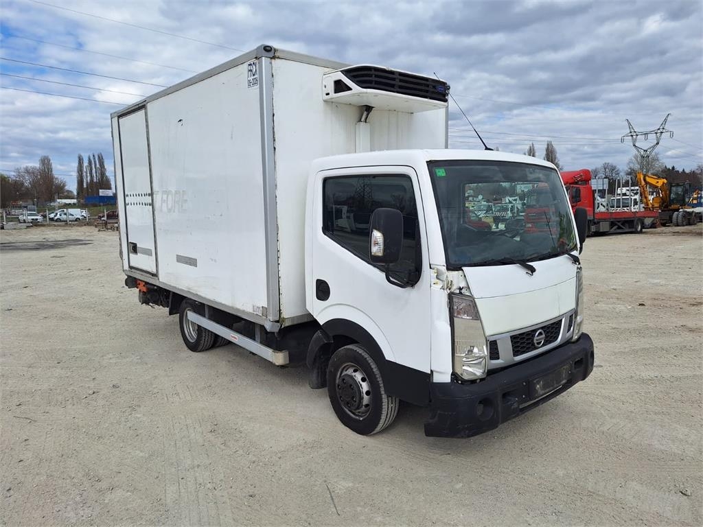Nissan Cabstar NT400 - Carrier Xarios 350+DHollandia /100