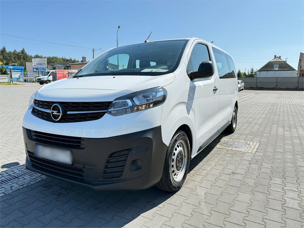 Opel Kombi 1.5 CDTI Compact 2,7t Enjoy 9-miejsc