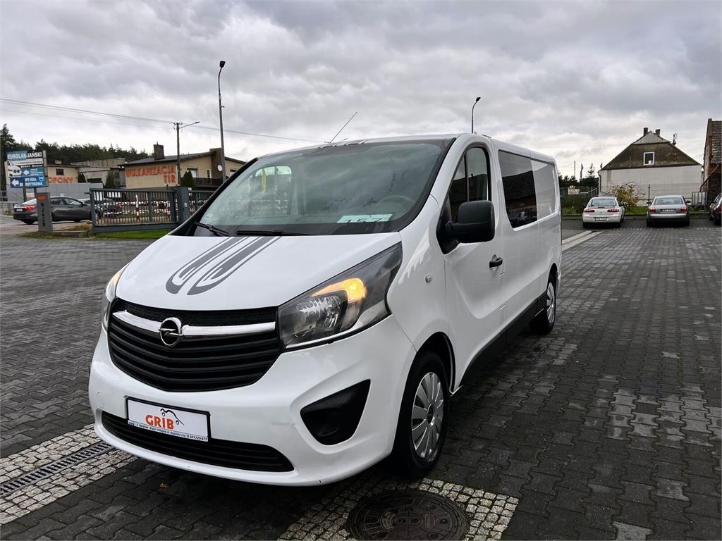 Opel Vivaro Doka 6-sits