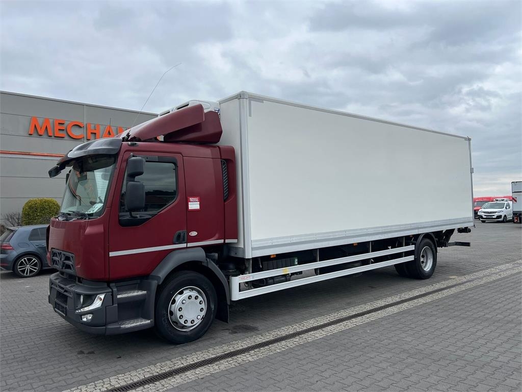 Renault D 18 250 DTI 18T REFRIGERATOR + LIFT