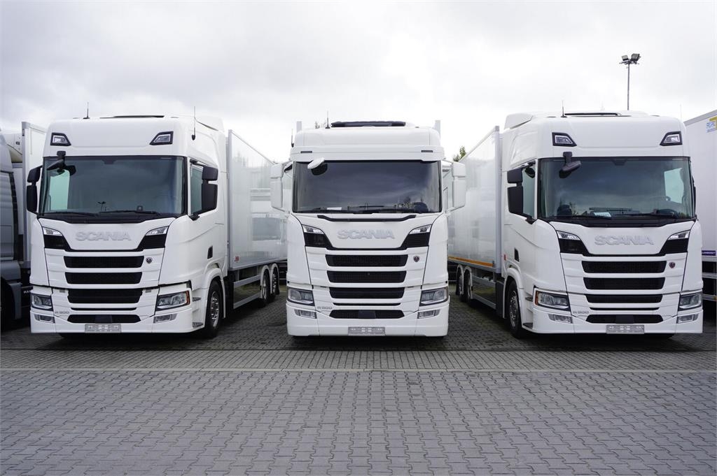Scania R500 / Refrigerator Superstructure / steered axle