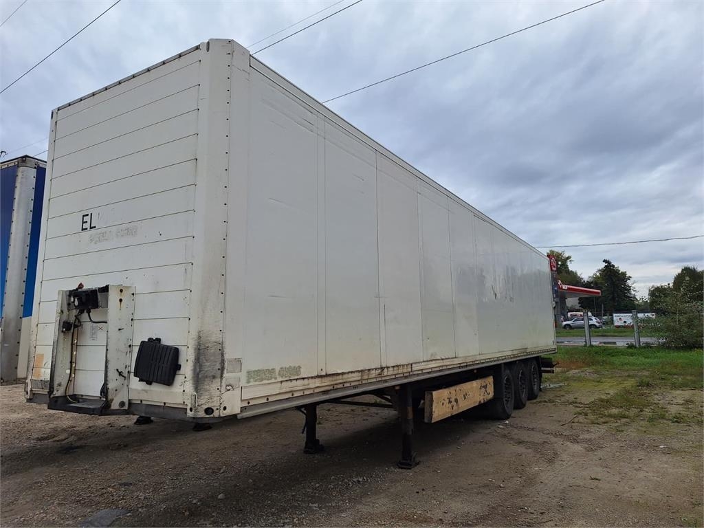 Schmitz Cargobull SKO 24 - Koffer semi-trailer