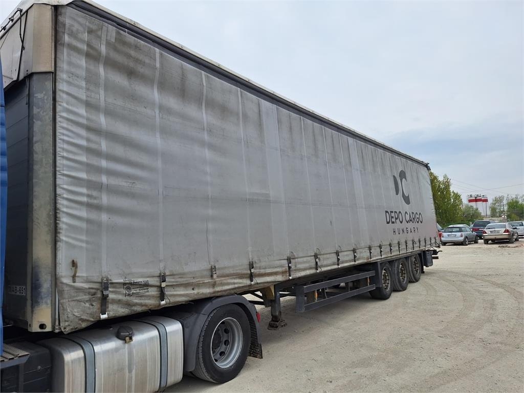 Schmitz Cargobull SCB S3T/Varios semi-trailer