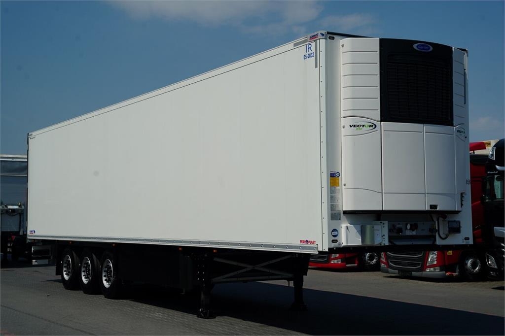 Schmitz Cargobull / CHŁODNIA / VECTOR 1550 / PALECIARA / OŚ PODNOSZO