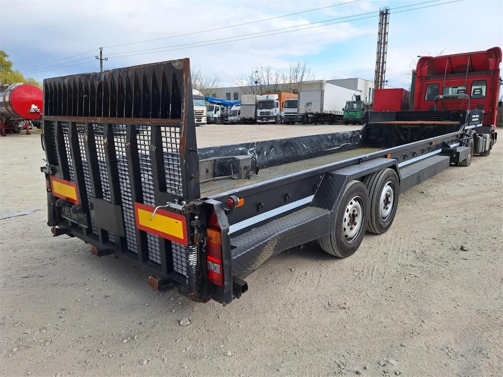 Veldhuizen equipment trailer + Winch / 9,8 m