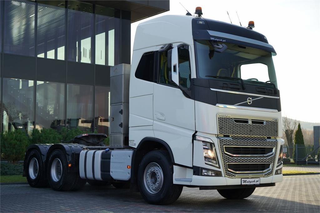 Volvo FH 16 / 660 / 6x4 / DMC: 180.000 KG !! / RETARDER