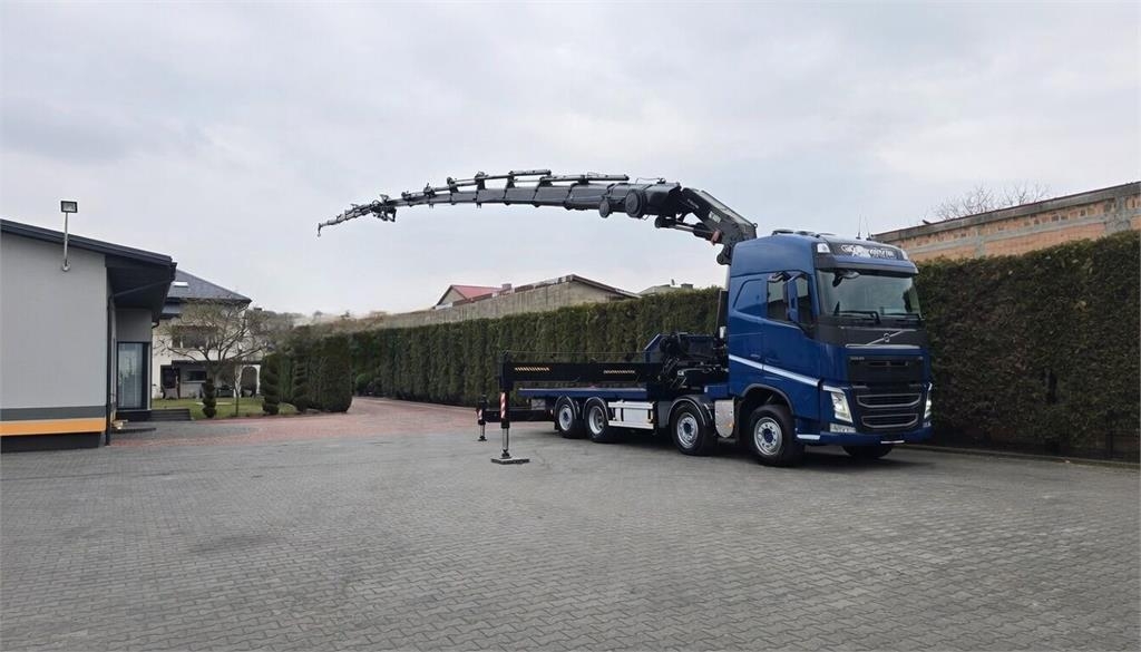 Volvo FH 460 8x2 / Flatbed Truck / HIAB 1055 E8 + JIB X1