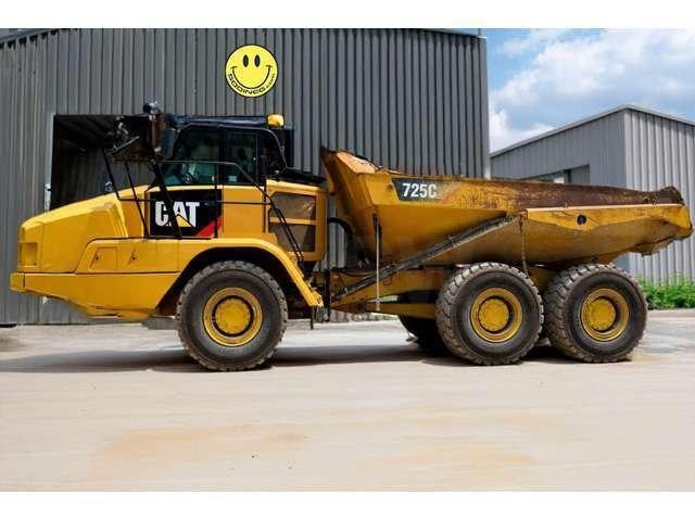 CAT 725C2