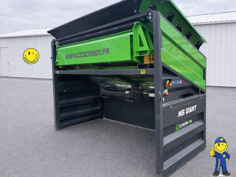 CZ Screen GIANT MS 3050