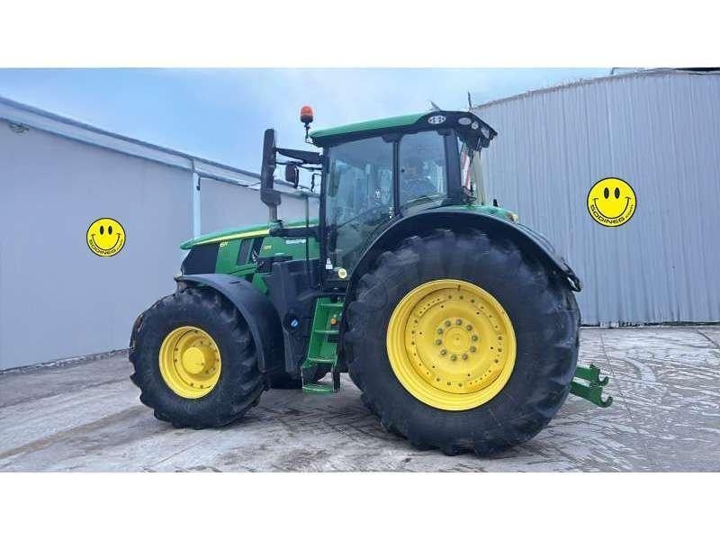 John Deere 6R 195