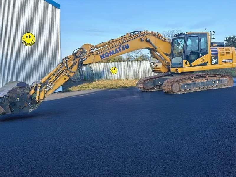 Komatsu PC210LCI-11E0