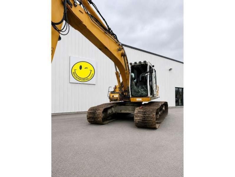 Liebherr R916