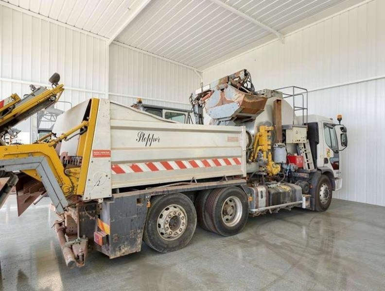Renault PREMIUM 300
