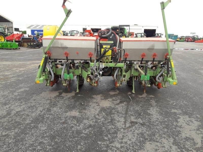 Nodet Gougis PLANTER2
