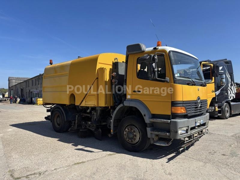 Mercedes-Benz 4x2