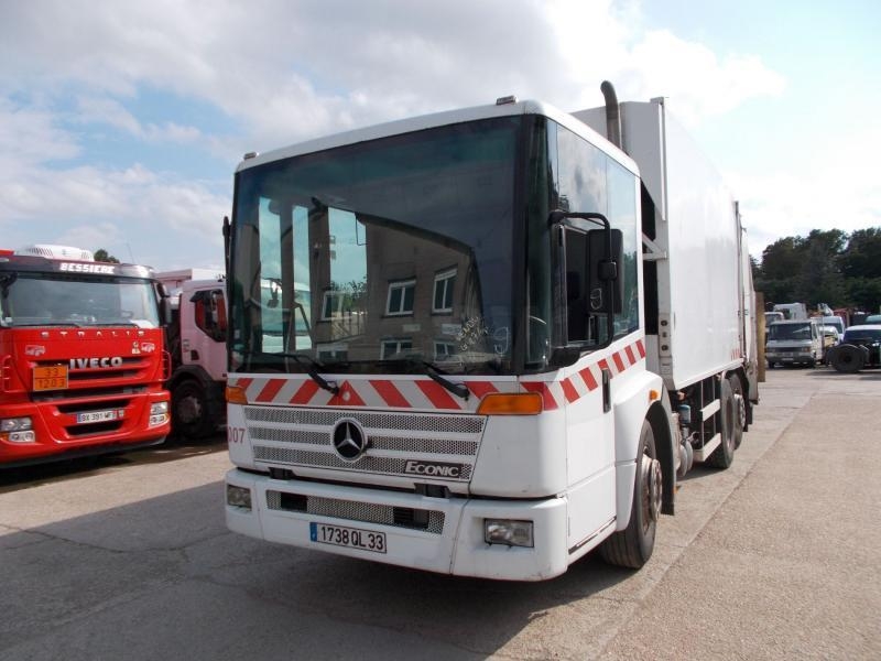 Mercedes-Benz Econic 2628