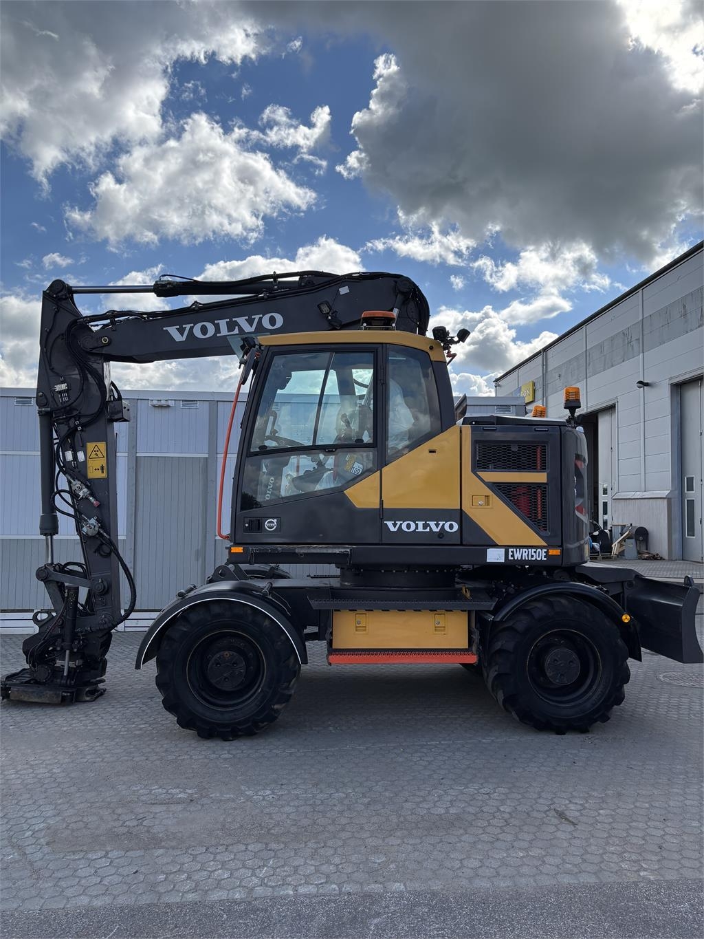 Volvo EWR150E