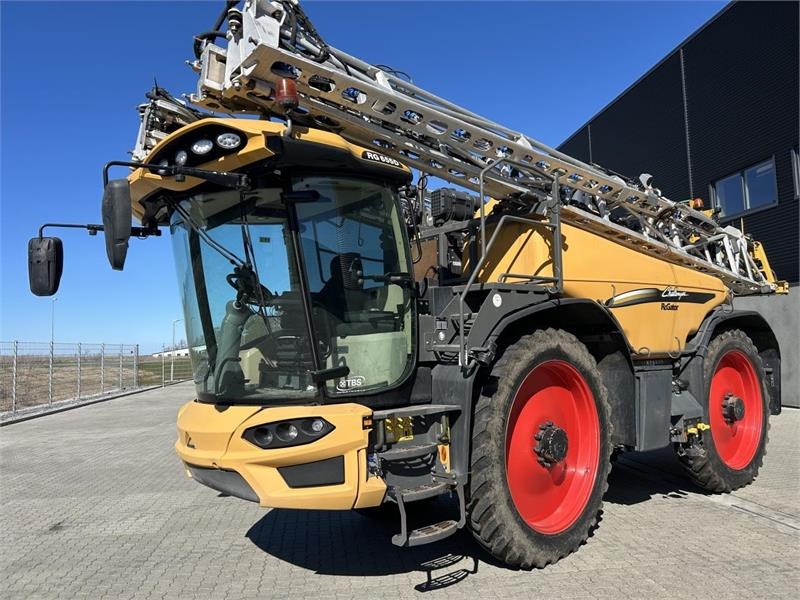 Pulvérisateur automoteur Challenger ROGATOR 655 D — occasion 2016
