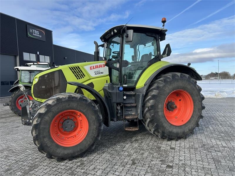 AXION 830