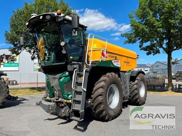 CLAAS XERION 4000 SADDLE TRAC
