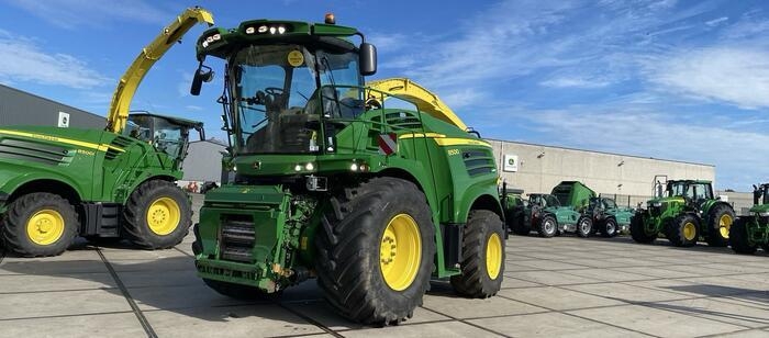 John Deere 8500