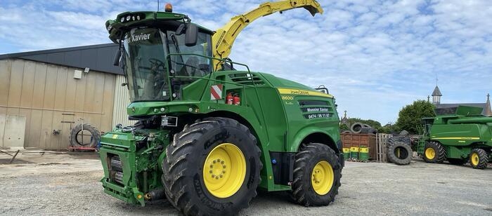 John Deere 8600