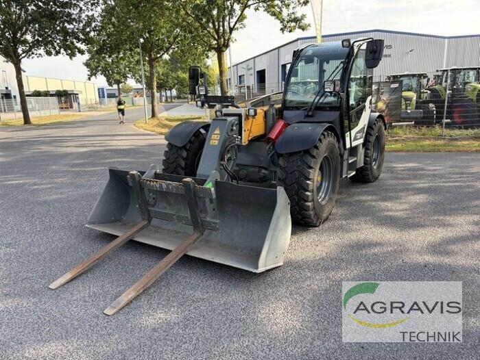 Chariot télescopique Liebherr T32-7 inkl. Schaufel + Gabel — occasion 2024, 136 h