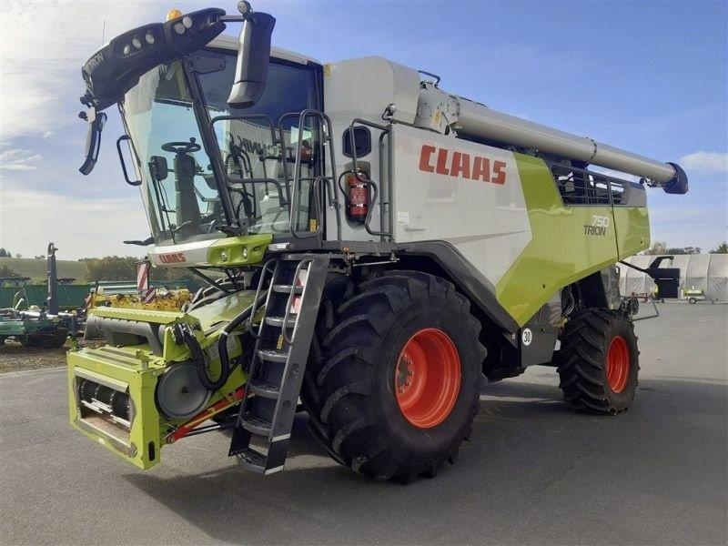 Moissonneuse-batteuse CLAAS TRION 750 — occasion 2023, 838 h