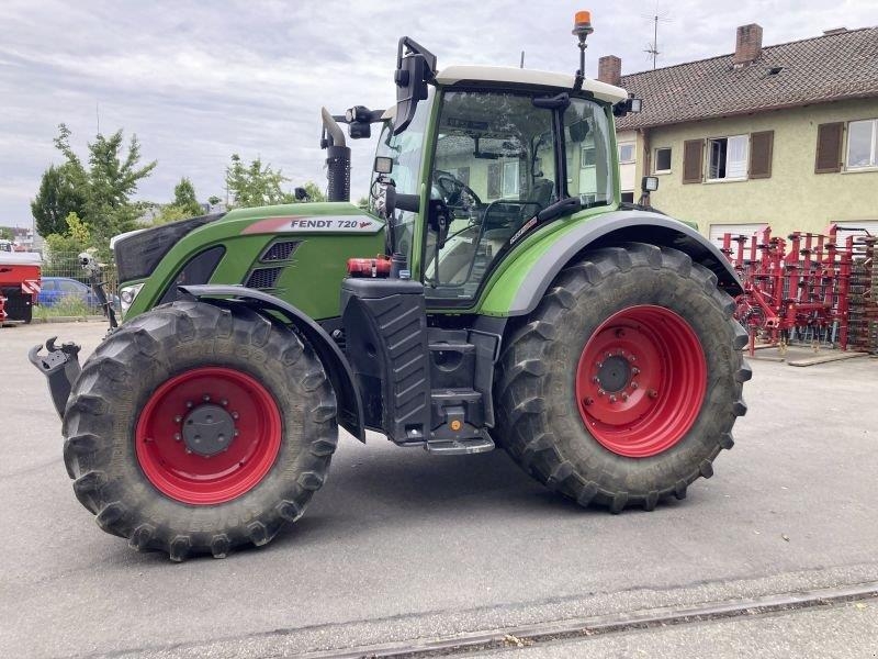 Fendt 724 VARIO S4 PROFI PLUS