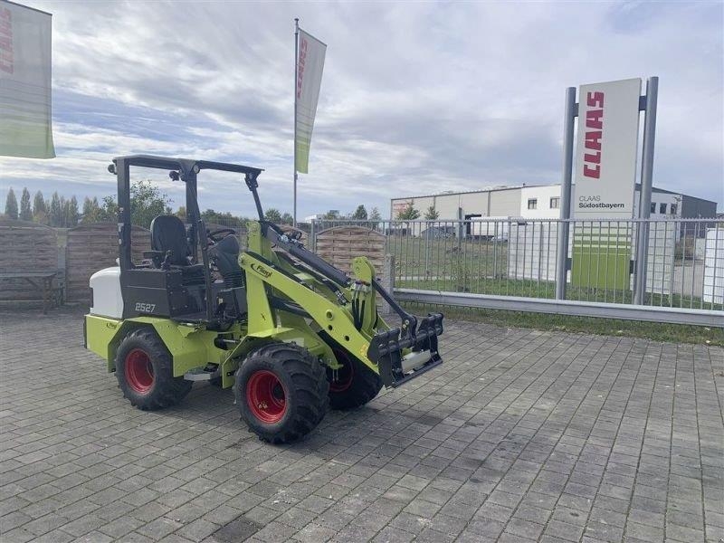Chargeuse compacte Fliegl 25-27 AKTIONSPREIS — occasion 2025, 90 h