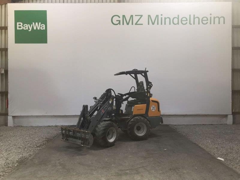 Chargeuse compacte GiANT D 337 T — occasion 2018
