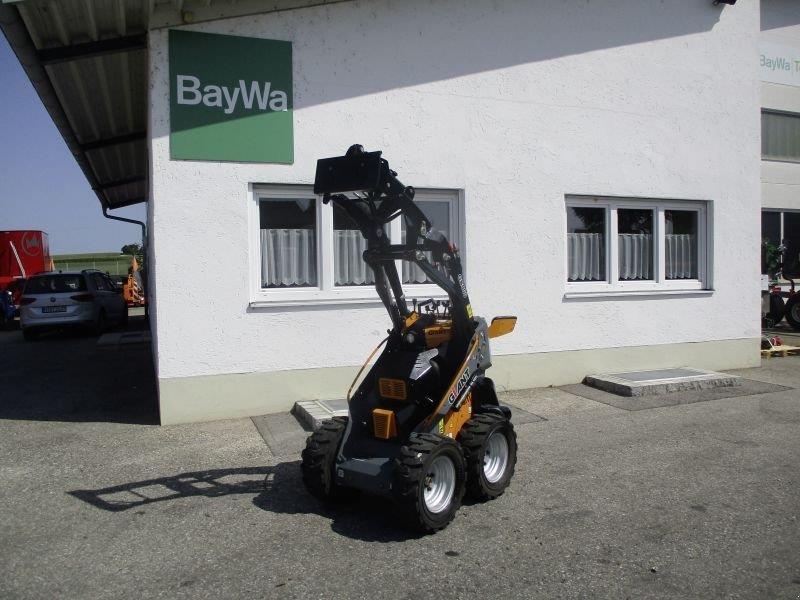 Chargeuse compacte GiANT GS 900 # 888 — occasion 2024