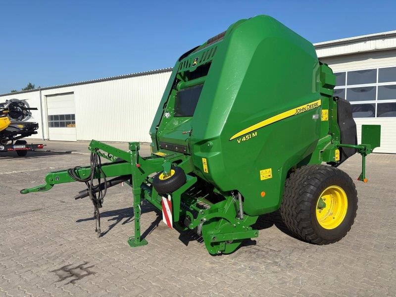 John Deere V 451 M