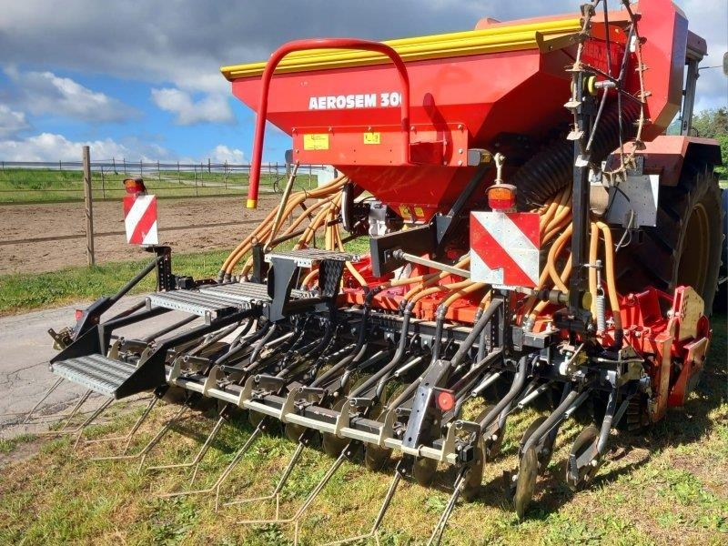 Planteuse Pöttinger Aerosem 300 — occasion 2004