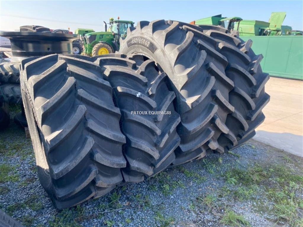 BKT 650/65R42